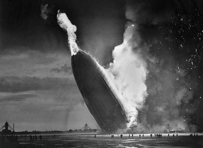 Hindenburg%20636229293186748098-AP-370506033